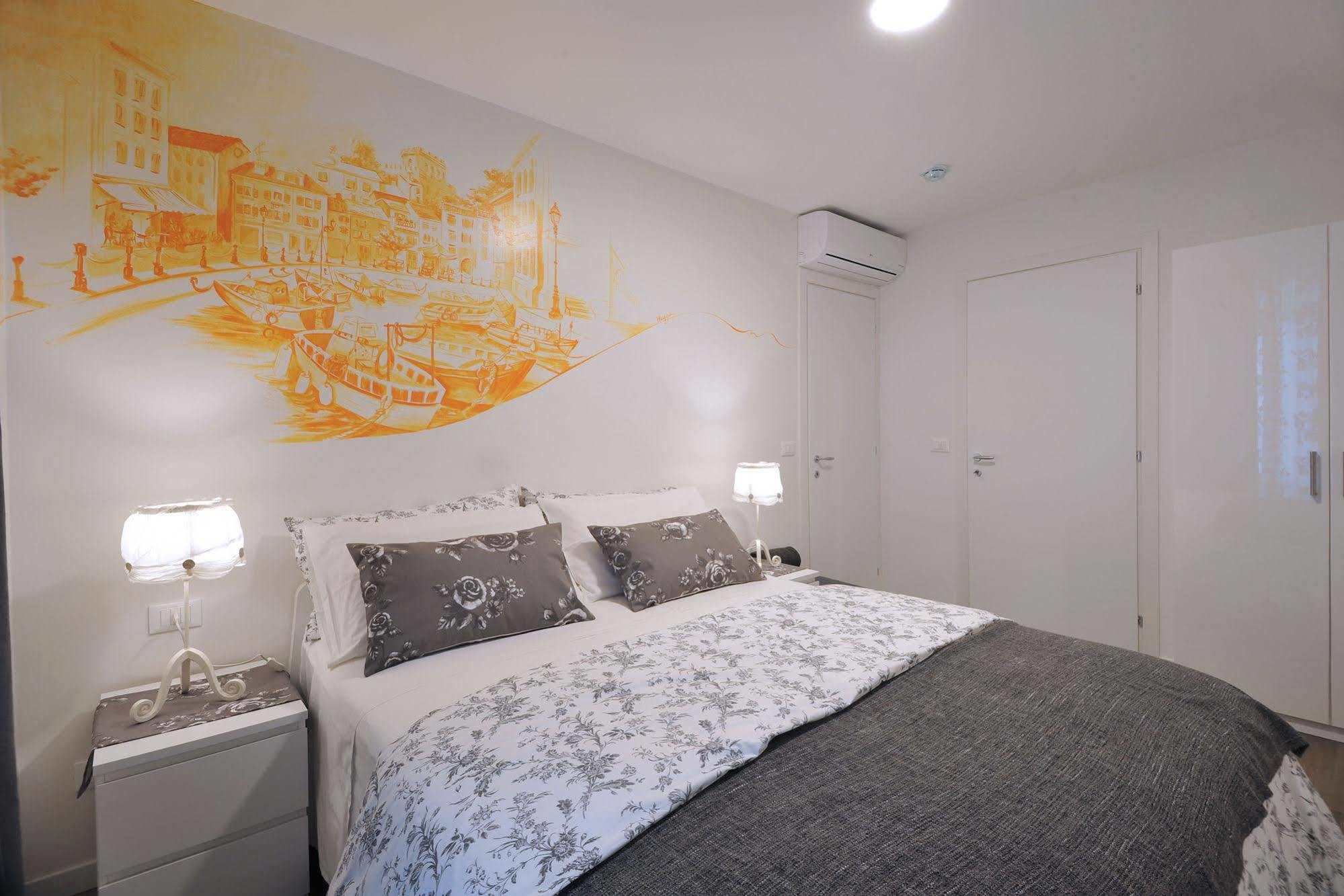 Residenza Corso Saba Hotel Триест Екстериор снимка