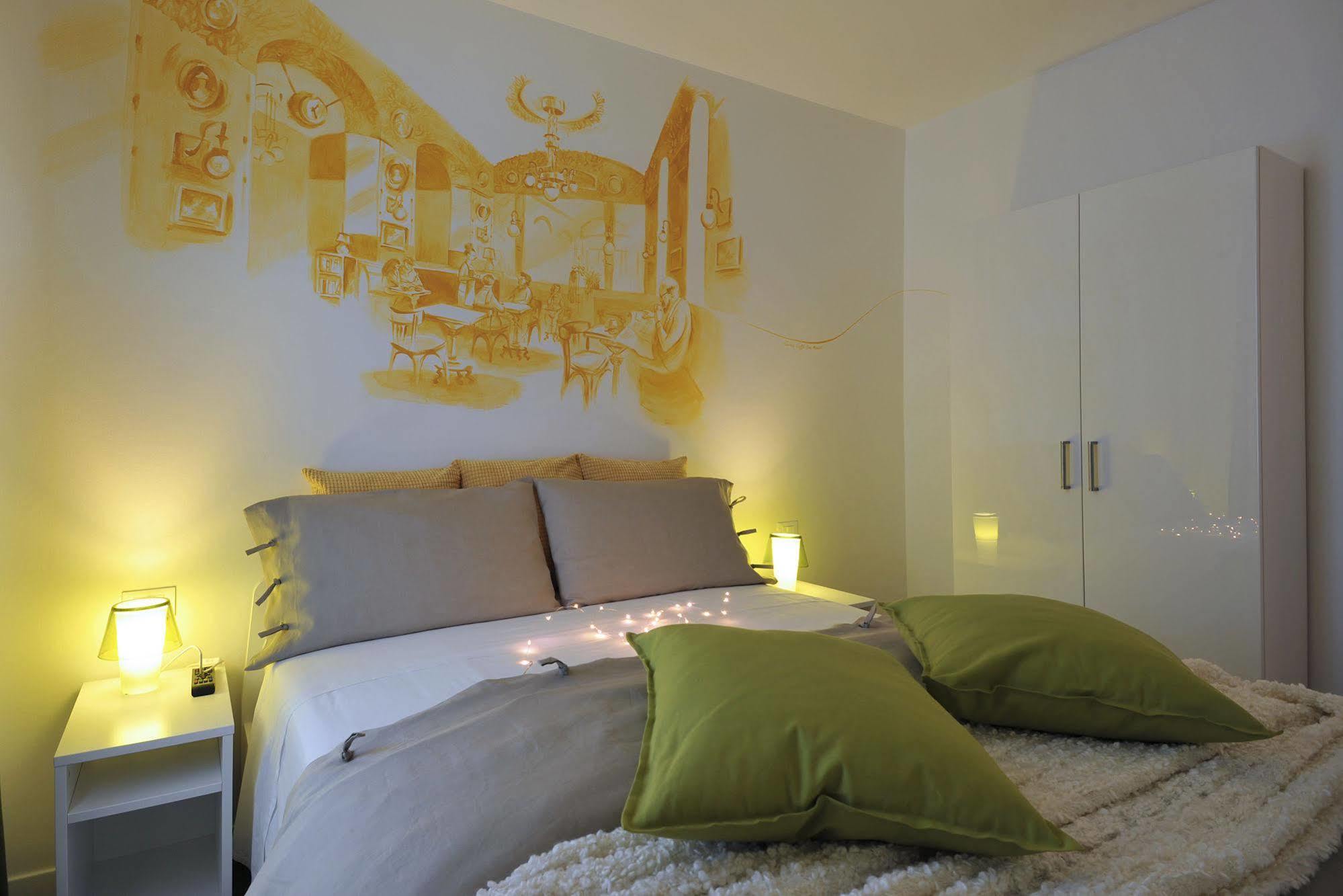 Residenza Corso Saba Hotel Триест Екстериор снимка