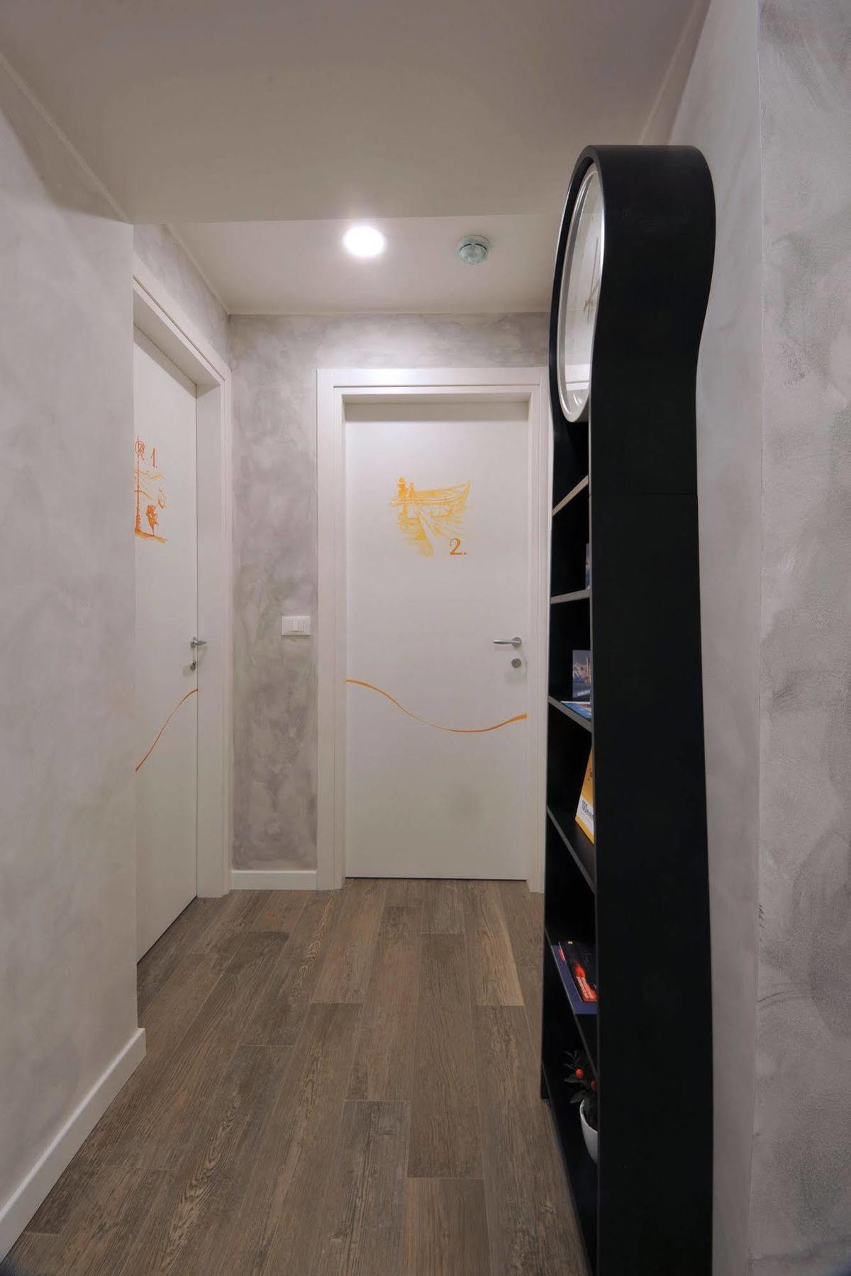Residenza Corso Saba Hotel Триест Екстериор снимка